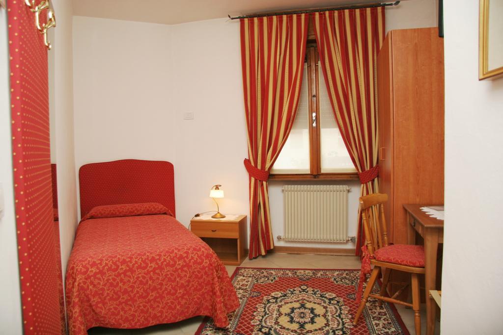 Albergo Garni Cavento Pinzolo Exteriér fotografie