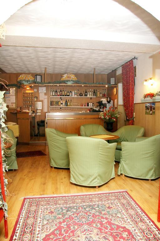 Albergo Garni Cavento Pinzolo Exteriér fotografie