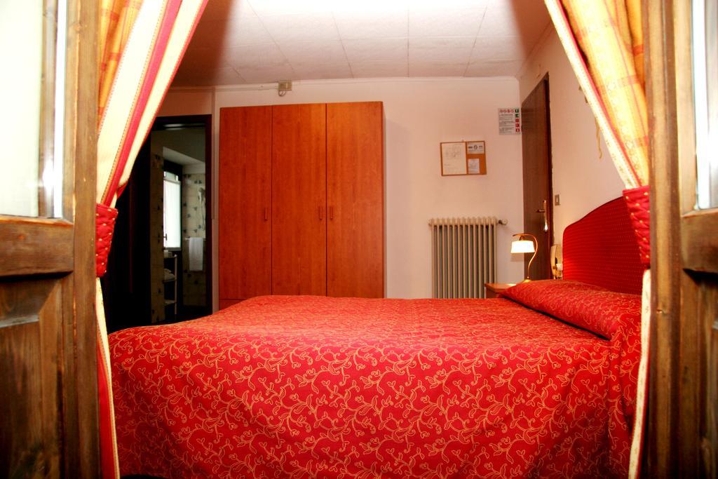 Albergo Garni Cavento Pinzolo Exteriér fotografie
