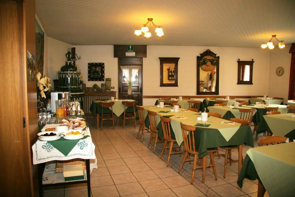 Albergo Garni Cavento Pinzolo Exteriér fotografie