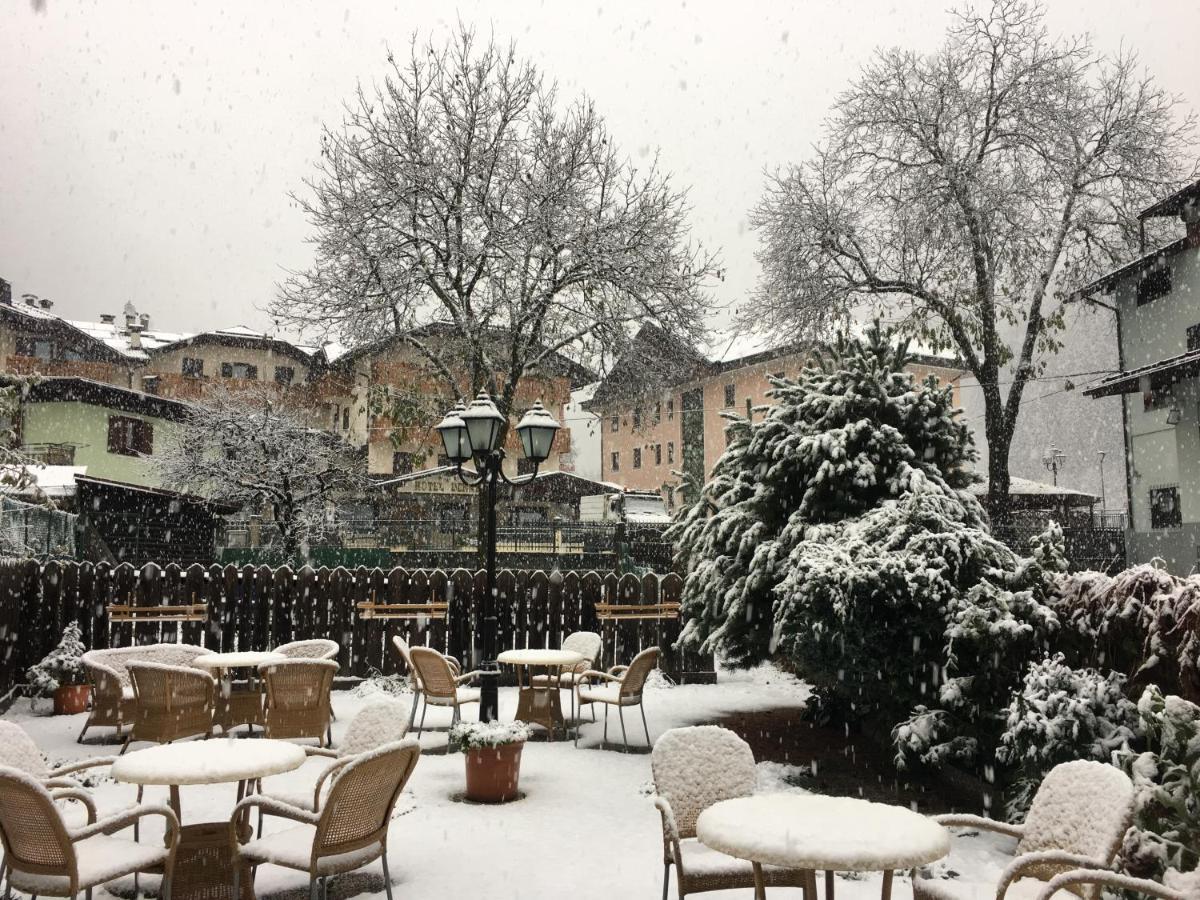Albergo Garni Cavento Pinzolo Exteriér fotografie
